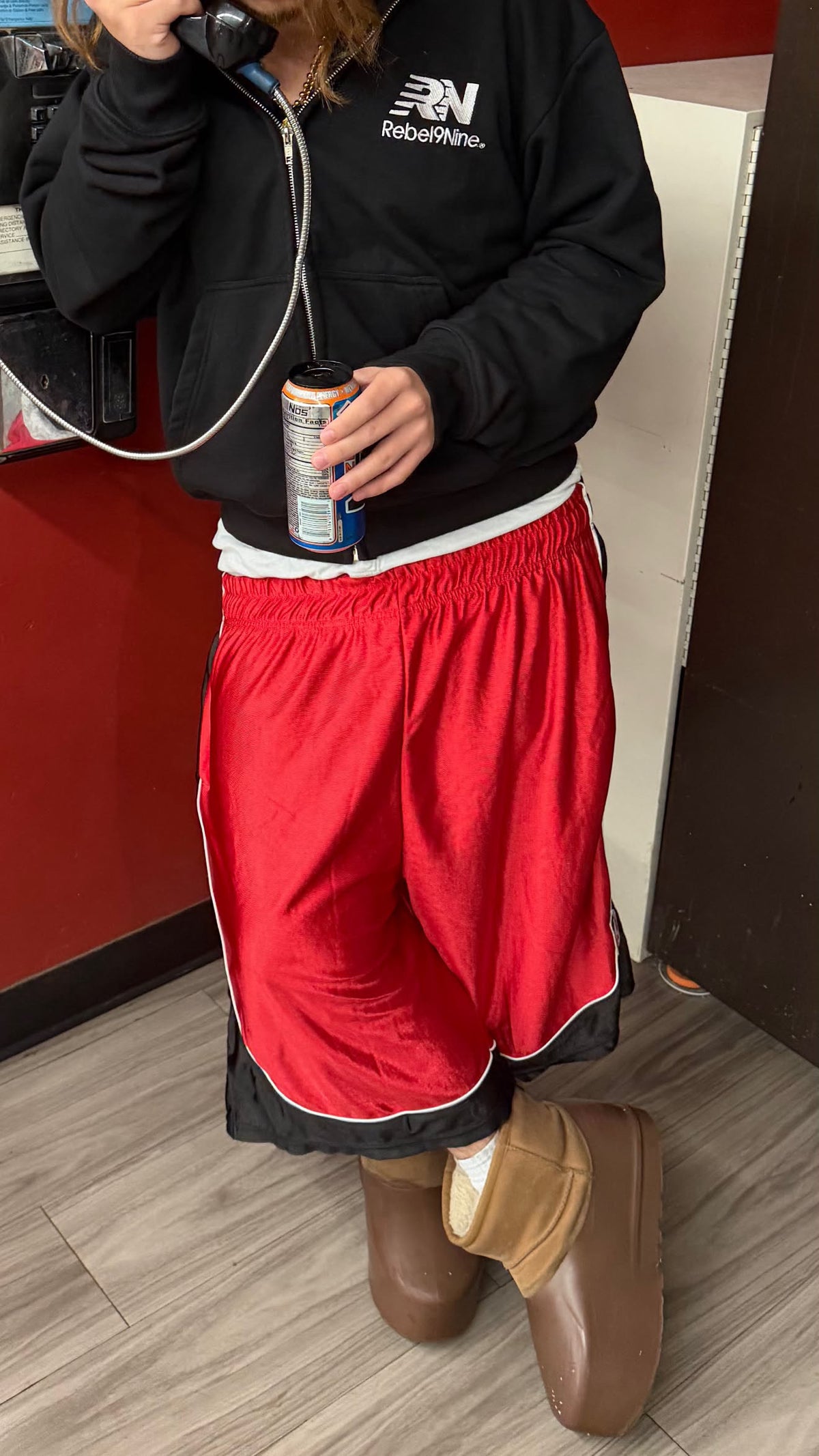 3/4 Lounge Shorts (Black/Red)