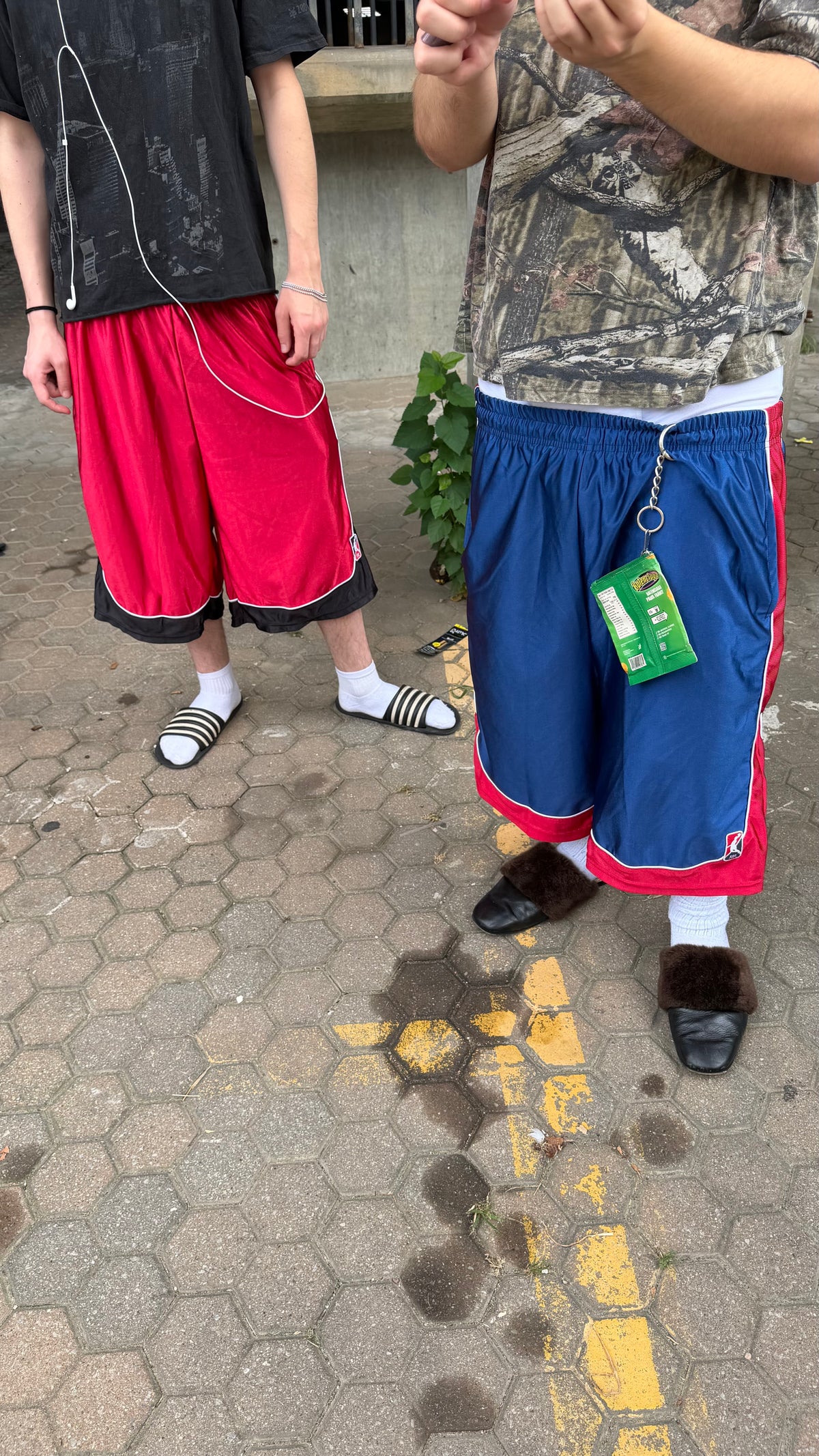 3/4 Lounge Shorts (Red/Blue)
